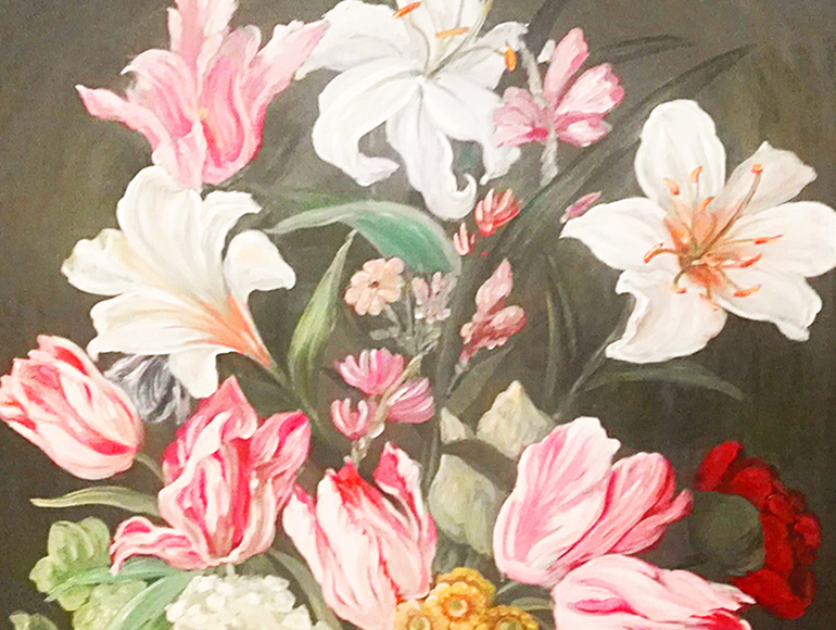 相比于墻紙和墻貼，墻面彩繪的優(yōu)勢在哪里？